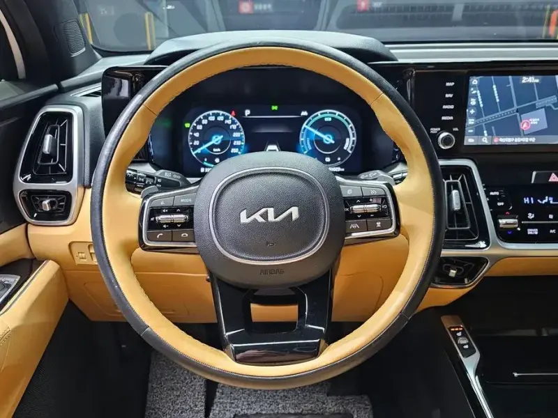 2022 Kia Sorento с пробегом 81 023 км