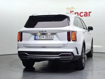 2022 Kia Sorento с пробегом 9 734 км