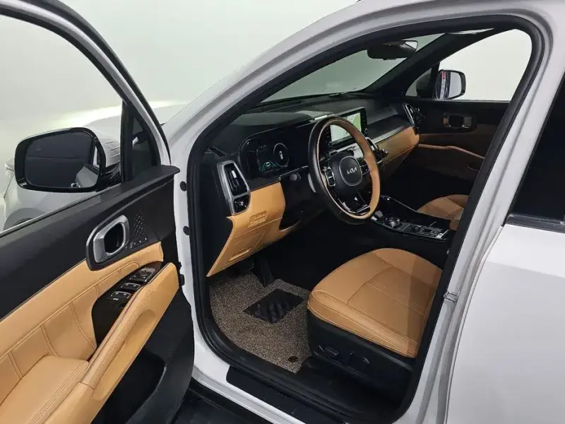 2022 Kia Sorento с пробегом 9 734 км