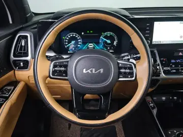 2022 Kia Sorento с пробегом 9 734 км