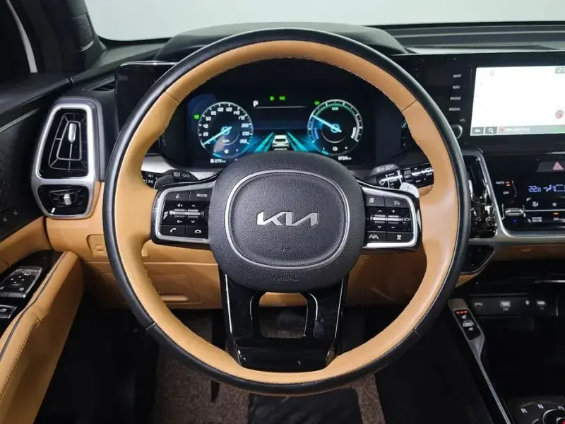 2022 Kia Sorento с пробегом 9 734 км