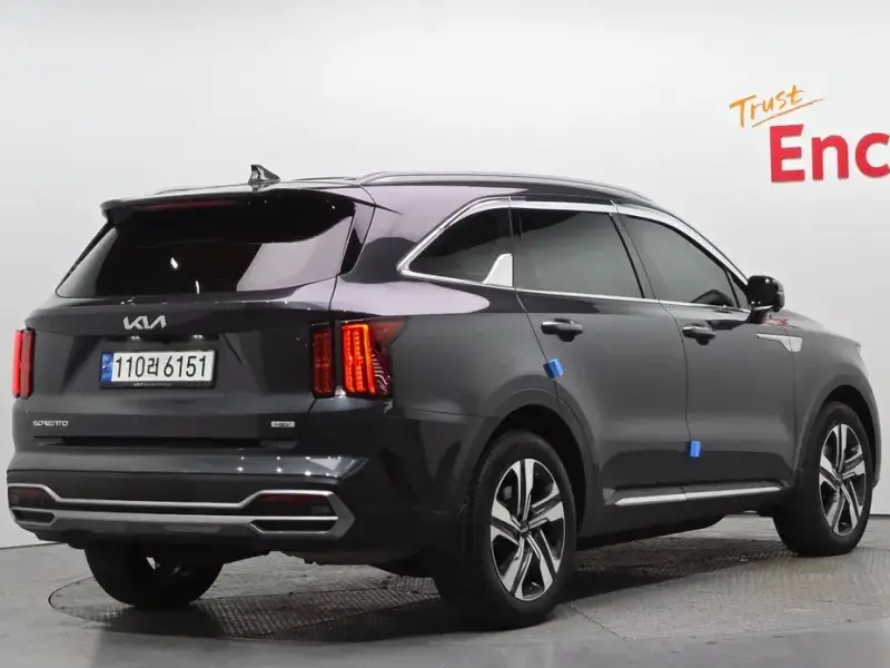 2023 Kia Sorento с пробегом 45 828 км