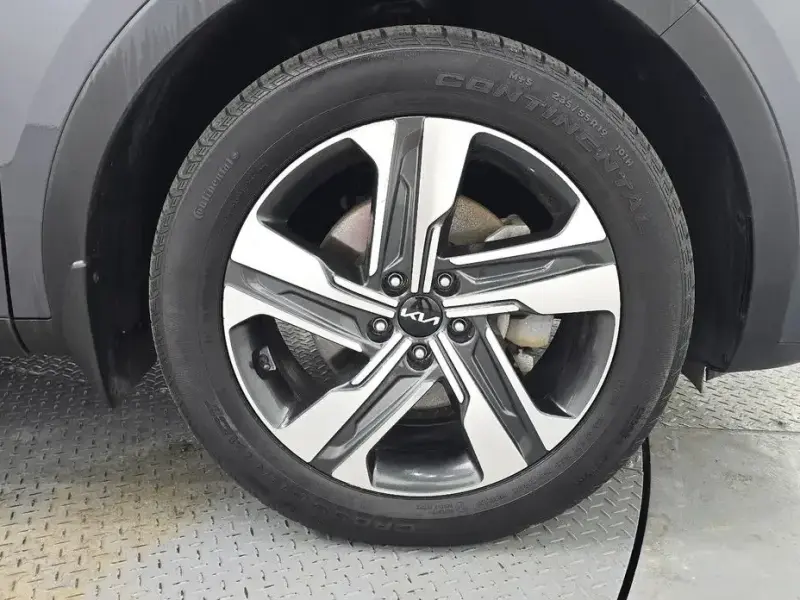 2023 Kia Sorento с пробегом 45 828 км