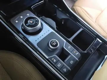 2023 Kia Sorento с пробегом 45 828 км