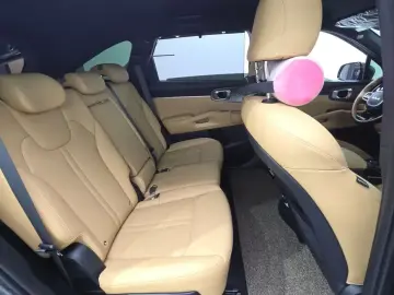 2023 Kia Sorento с пробегом 45 828 км