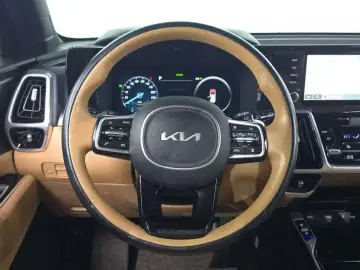 2023 Kia Sorento с пробегом 45 828 км
