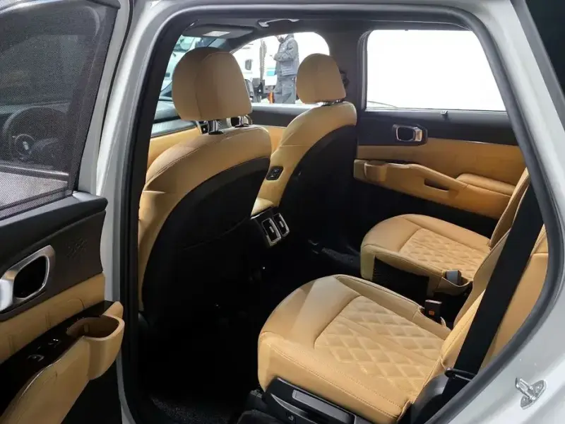 2023 Kia Sorento с пробегом 80 099 км