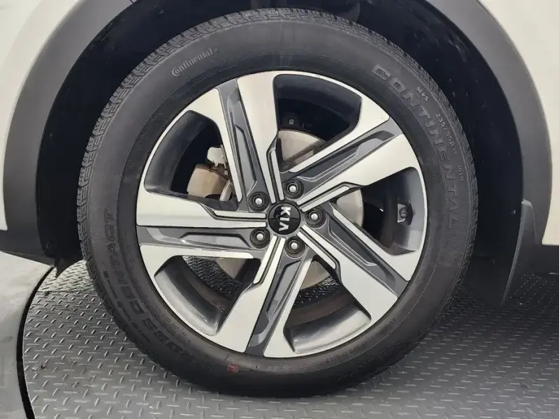 2020 Kia Sorento с пробегом 83 871 км
