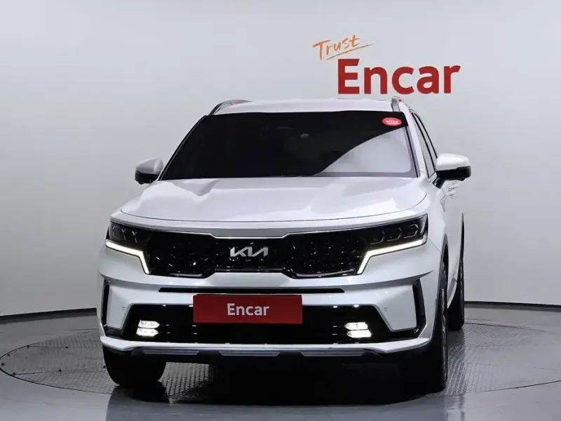2023 Kia Sorento с пробегом 63 965 км