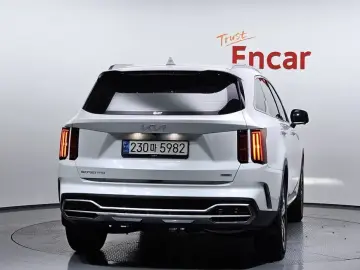 2023 Kia Sorento с пробегом 63 965 км