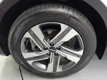 2023 Kia Sorento с пробегом 63 965 км