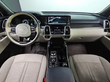 2023 Kia Sorento с пробегом 63 965 км
