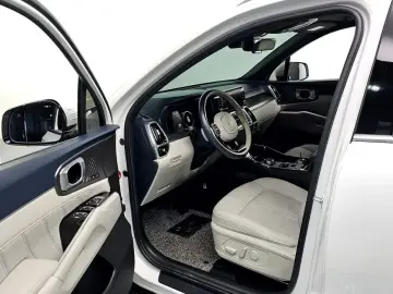 2023 Kia Sorento с пробегом 63 965 км