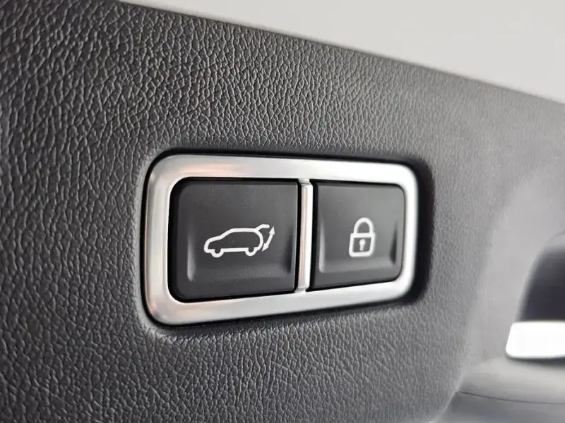 2023 Kia Sorento с пробегом 63 965 км