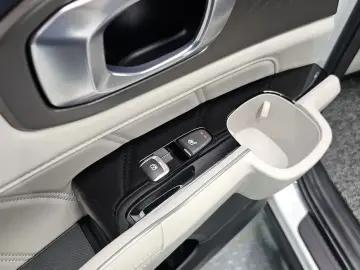 2023 Kia Sorento с пробегом 63 965 км
