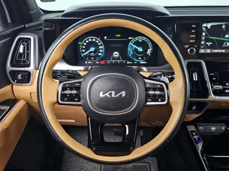2022 Kia Sorento с пробегом 22 002 км
