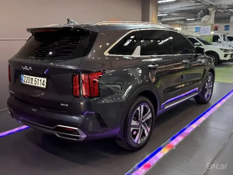 2023 Kia Sorento с пробегом 61 101 км