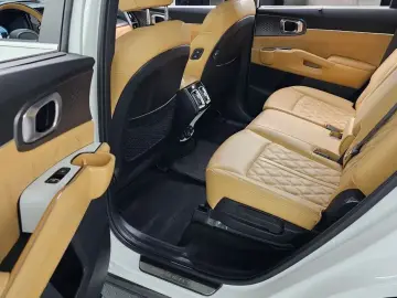 2023 Kia Sorento с пробегом 30 426 км