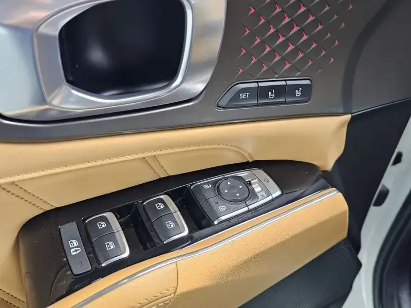 2023 Kia Sorento с пробегом 30 426 км