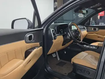 2023 Kia Sorento с пробегом 79 892 км
