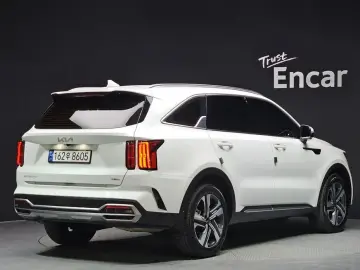 2023 Kia Sorento с пробегом 33 986 км