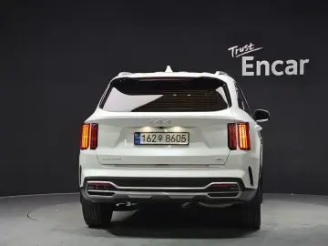 2023 Kia Sorento с пробегом 33 986 км