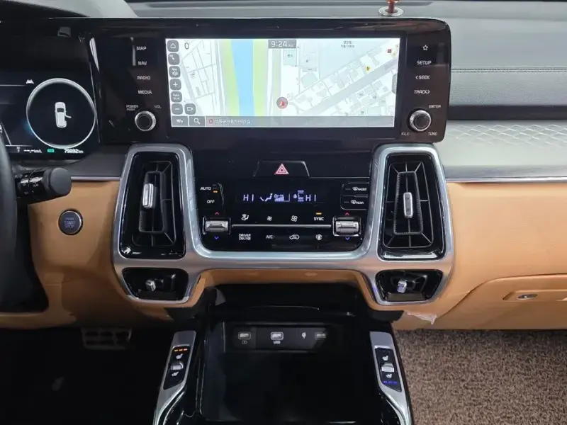 2023 Kia Sorento с пробегом 79 892 км