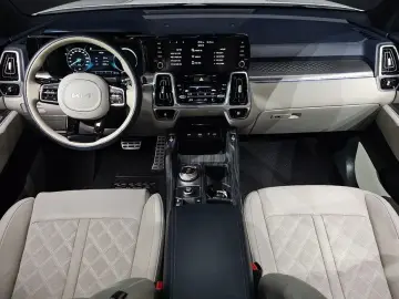 2023 Kia Sorento с пробегом 33 986 км
