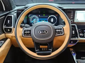 2020 Kia Sorento с пробегом 65 389 км
