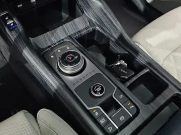 2023 Kia Sorento с пробегом 33 986 км