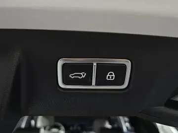 2023 Kia Sorento с пробегом 33 986 км