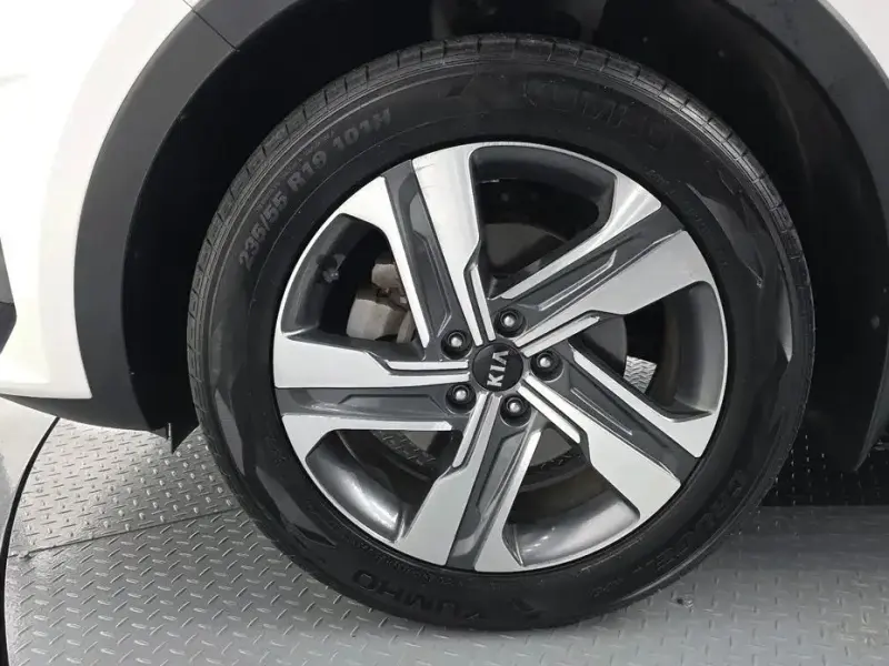 2021 Kia Sorento с пробегом 114 011 км
