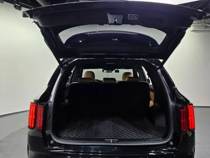 2022 Kia Sorento с пробегом 71 011 км