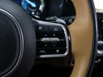 2022 Kia Sorento с пробегом 77 206 км