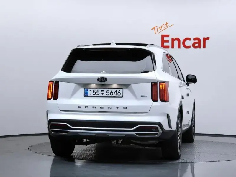 2020 Kia Sorento с пробегом 14 885 км