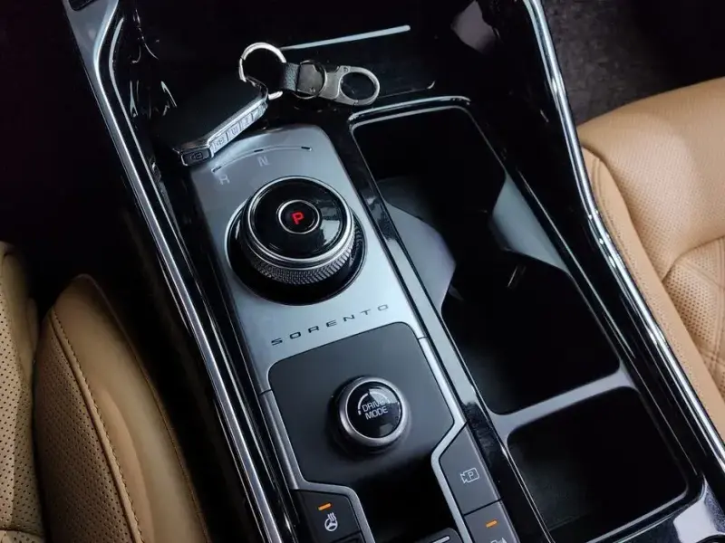 2020 Kia Sorento с пробегом 14 885 км