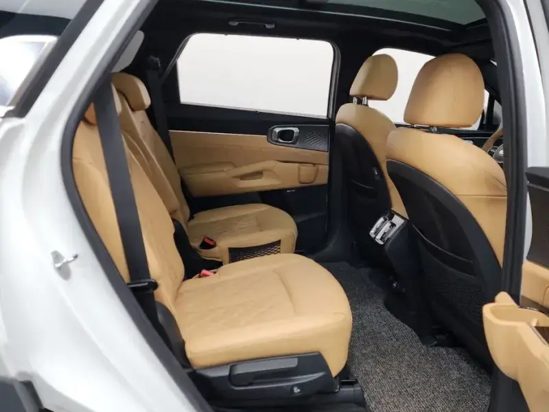 2020 Kia Sorento с пробегом 14 885 км
