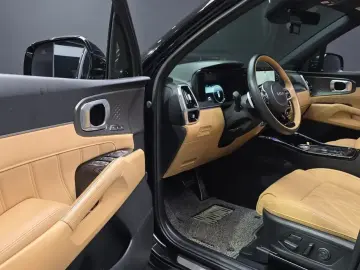2023 Kia Sorento с пробегом 40 373 км