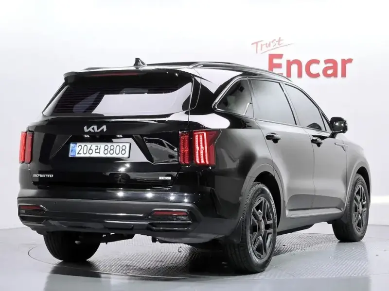 2023 Kia Sorento с пробегом 68 409 км