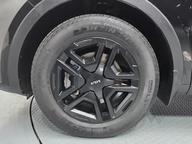2023 Kia Sorento с пробегом 68 409 км