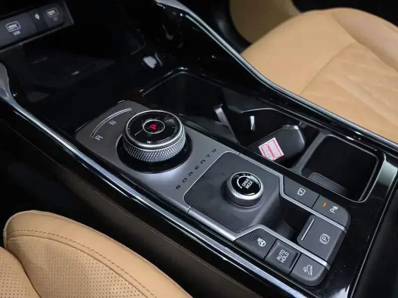 2023 Kia Sorento с пробегом 68 409 км