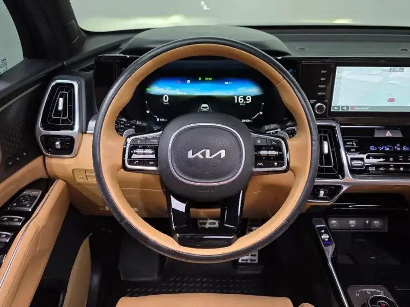 2023 Kia Sorento с пробегом 68 409 км
