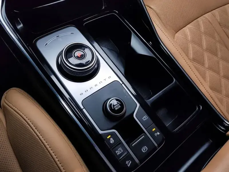 2023 Kia Sorento с пробегом 61 871 км