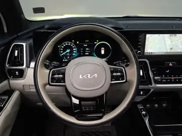 2022 Kia Sorento с пробегом 33 541 км