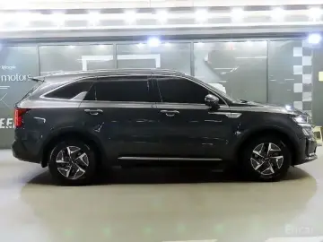 2023 Kia Sorento с пробегом 66 193 км