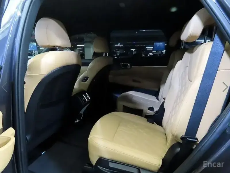 2023 Kia Sorento с пробегом 66 193 км