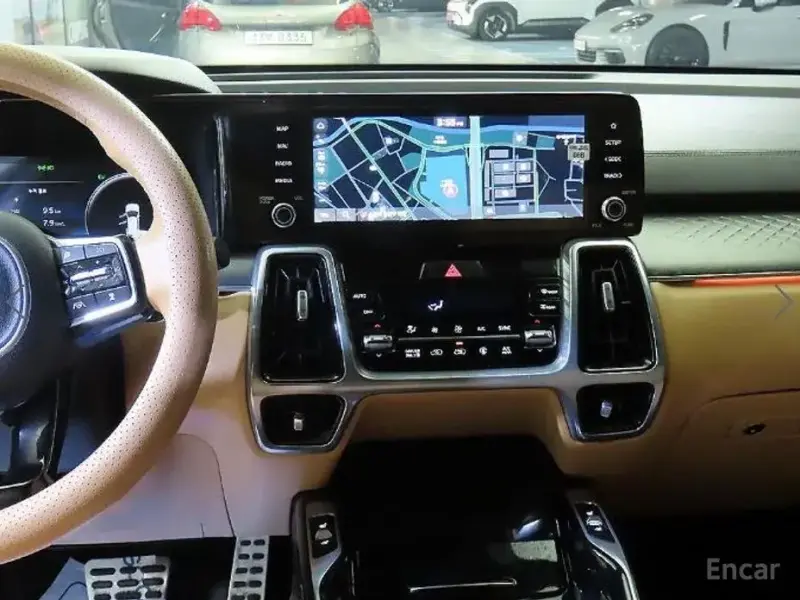 2023 Kia Sorento с пробегом 66 193 км