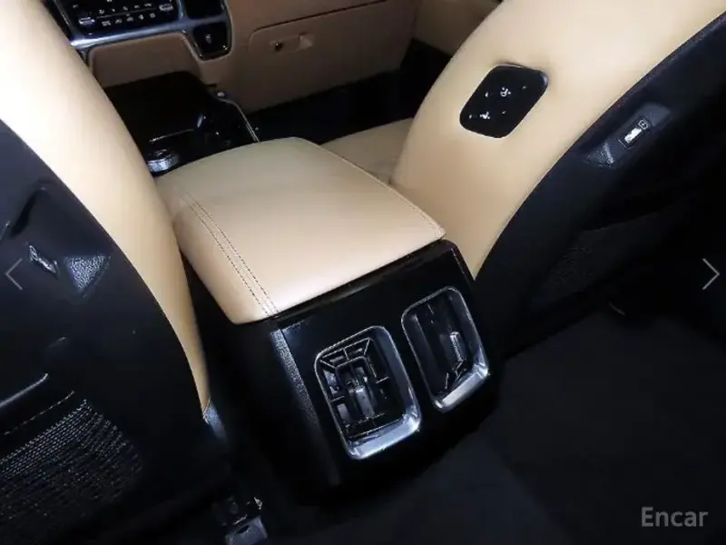 2023 Kia Sorento с пробегом 66 193 км