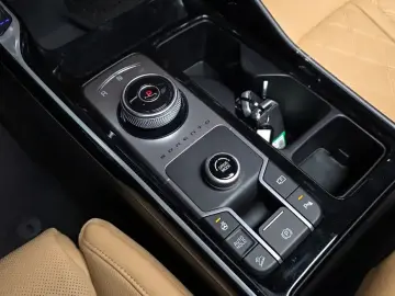 2023 Kia Sorento с пробегом 39 708 км