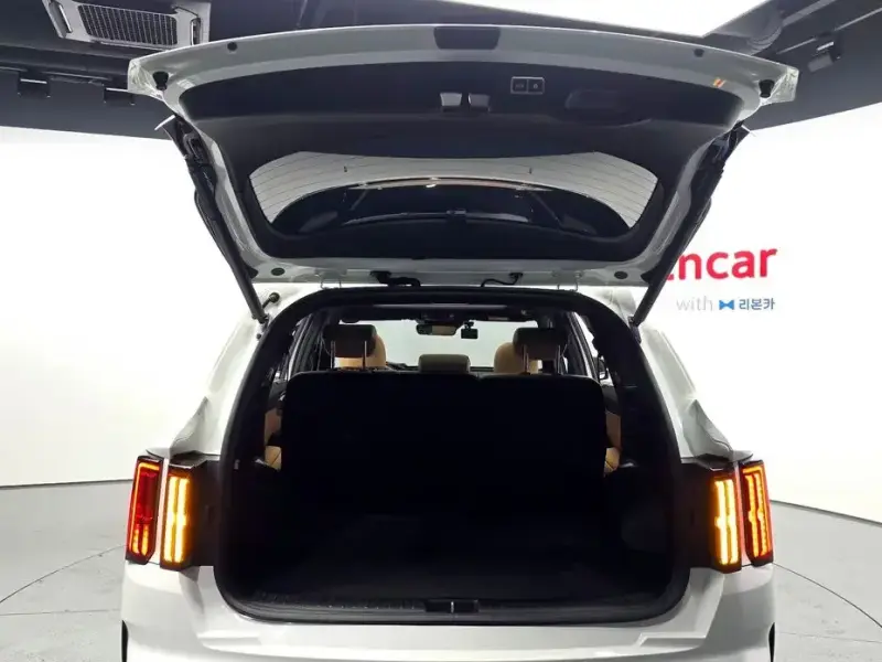 2023 Kia Sorento с пробегом 39 708 км